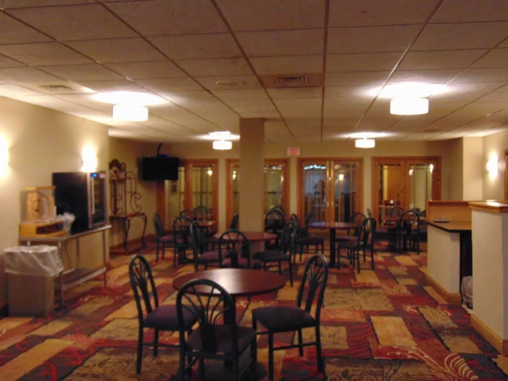 Best Western Plus Wausau Tower Inn Екстериор снимка